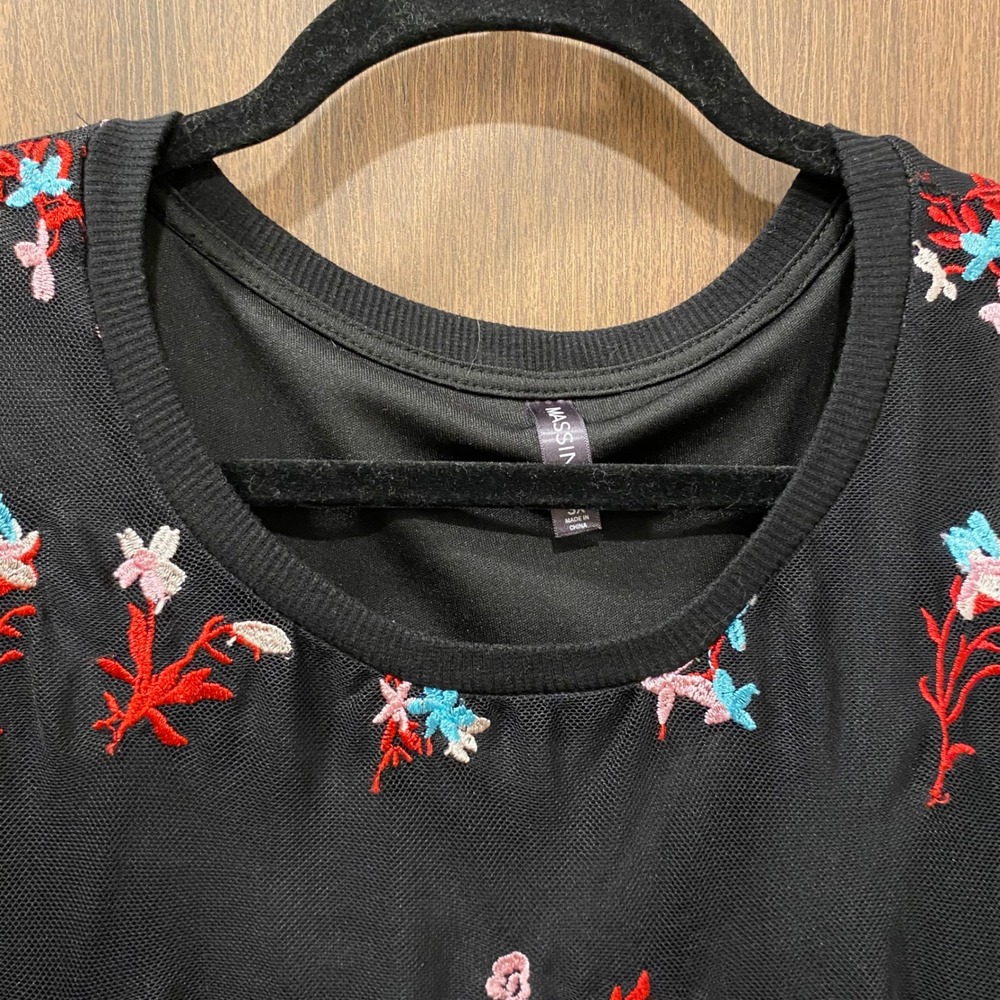 MASSINI Womens Black Mesh Embroidered Floral Short Sleeve Top Size 3X Holiday - Picture 6 of 10